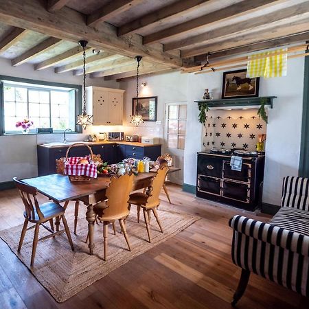 Country Cottage With Spa, Catering, Gardens, Nature Reserve Walks - Free Parking, Self Checkin Scunthorpe Exterior foto
